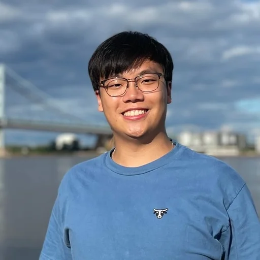 Jidong Tan
